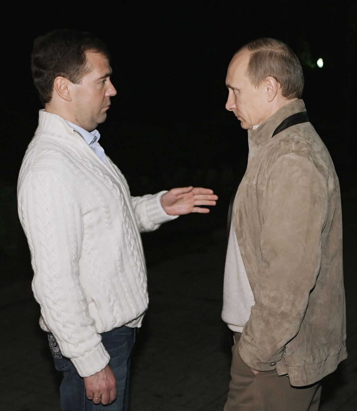 Неформальная встреча Дмитрия Медведева и Владимира Путина