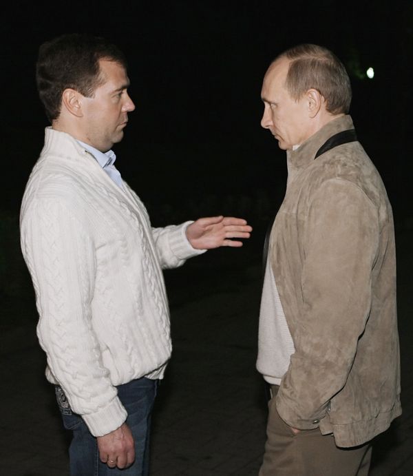Неформальная встреча Дмитрия Медведева и Владимира Путина