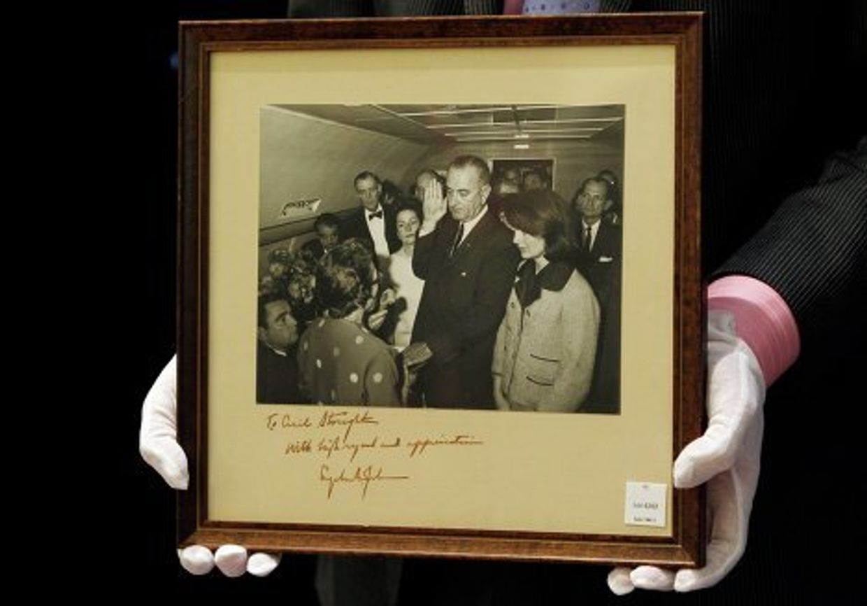 Аукционный дом Bonhams выставил на торги уникальные фотографии Джона Кеннеди