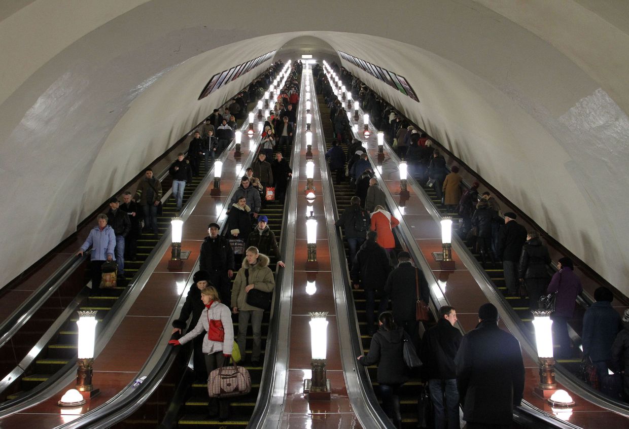 На станции московского метрополитена Комсомольская