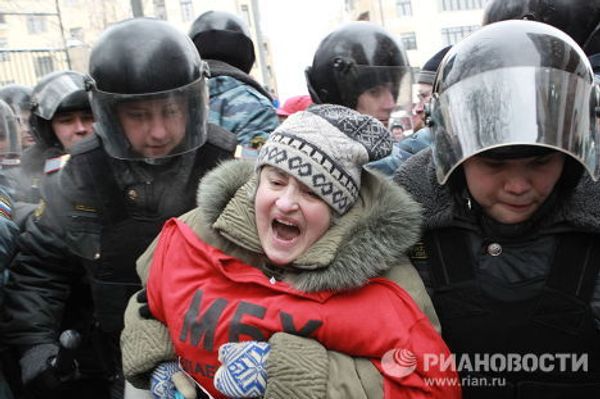 Пикет в защиту Михаила Ходорковского у Хамовнического суда Москвы