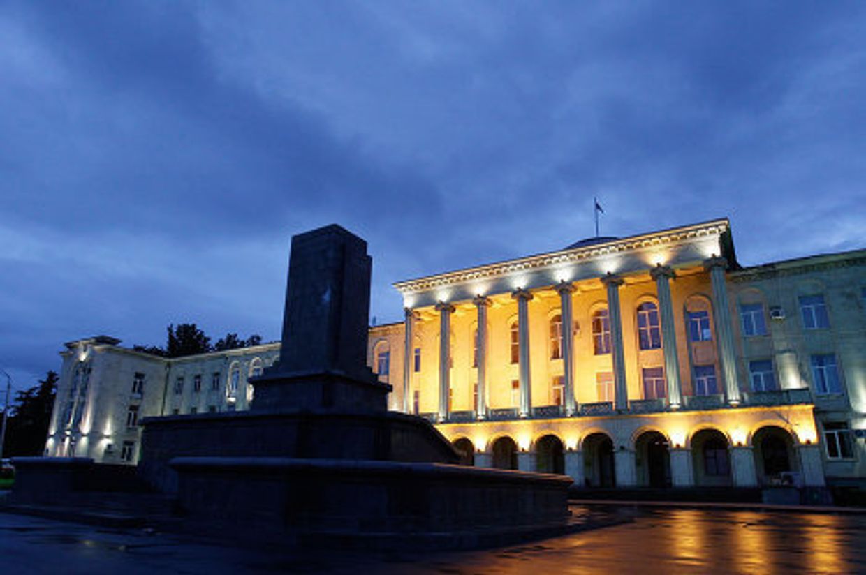 площадь в центре Гори