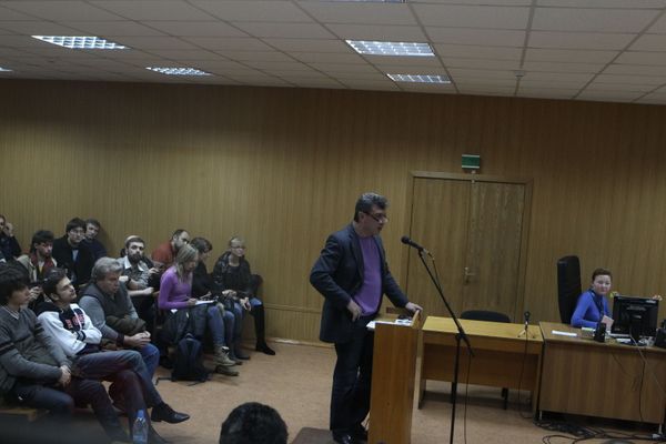 Рассмотрение жалобы на арест Бориса Немцова в Тверском суде Москвы