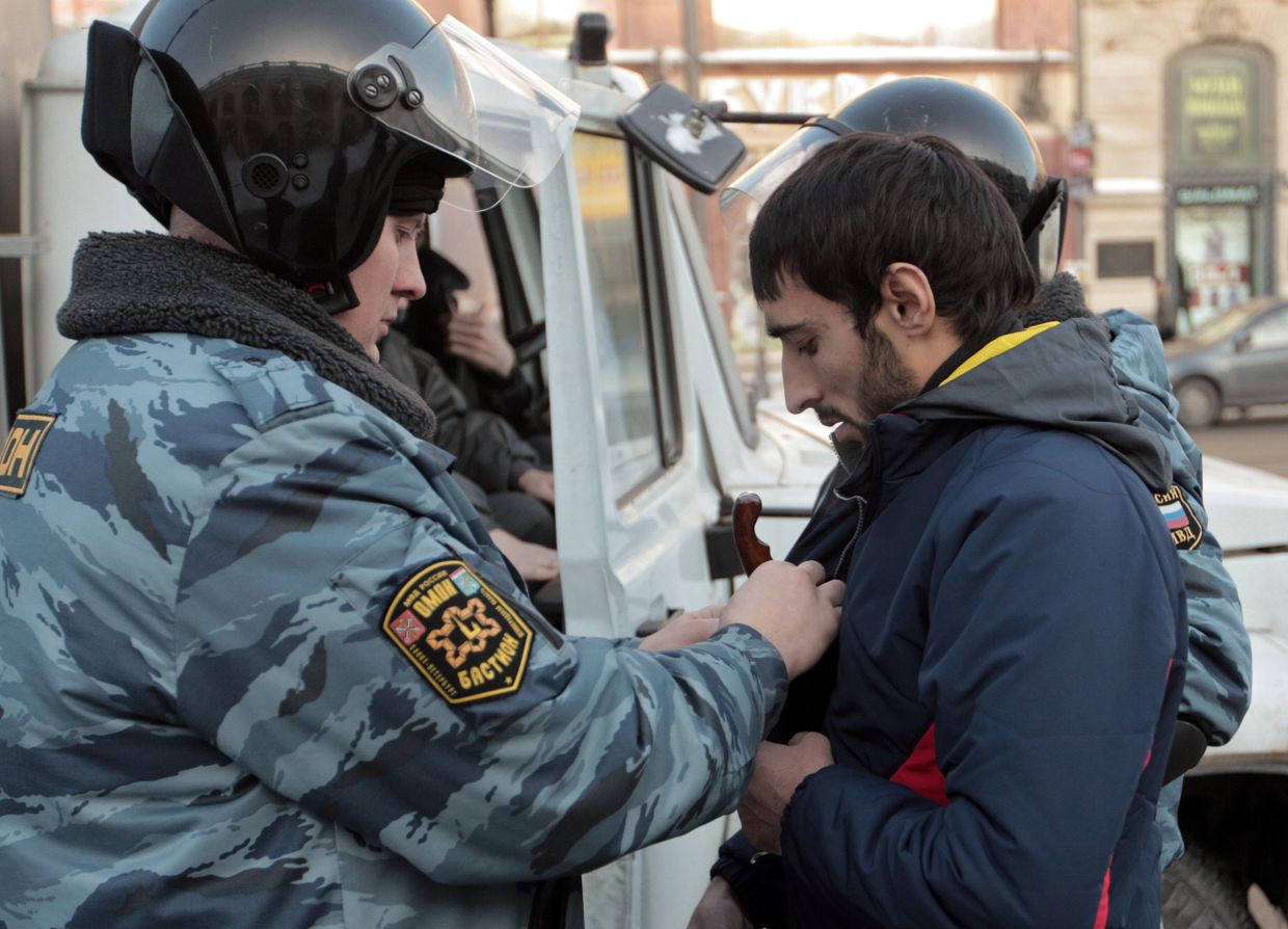 Усиление мер безопасности в центре Санкт-Петербурга в связи с информацией о возможных беспорядках на национальной почве