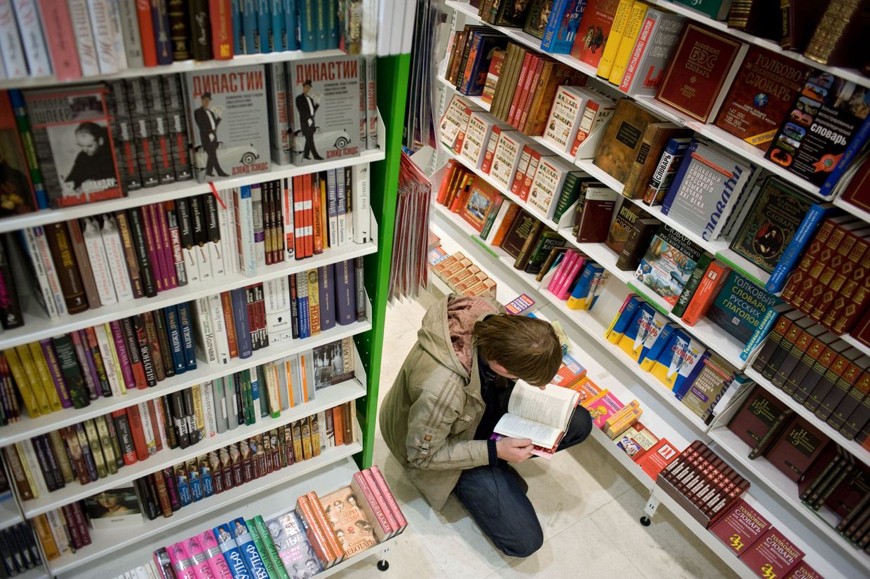 Работа книжного магазина Парк культуры и чтения Буквоед в Санкт-Петербурге