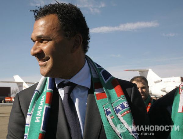 Прилет главного тренера ФК Терек Руда Гуллита в Грозный