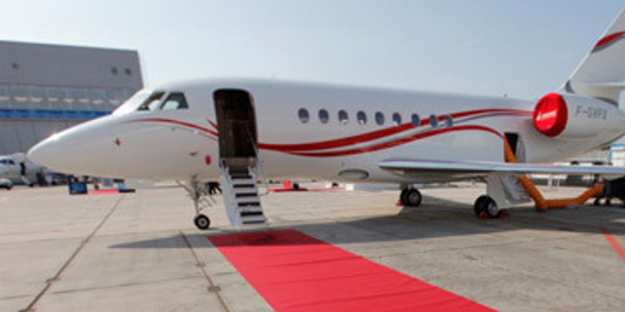 частный реактивный самолет Dassault Falcon