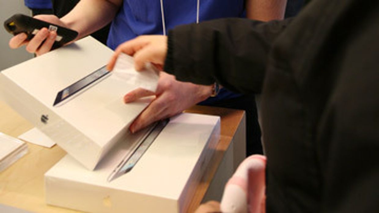 Москва ловит контрабандистов iPad 2 