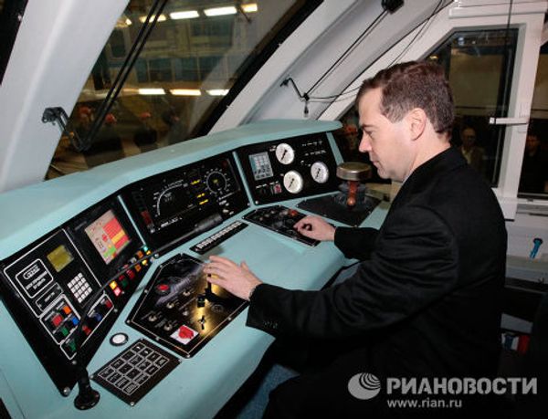 Посещение президентом РФ Дмитрием Медведевым Мытищинского завода Метровагонмаш