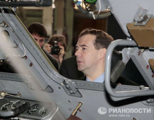 Посещение президентом РФ Дмитрием Медведевым Мытищинского завода Метровагонмаш