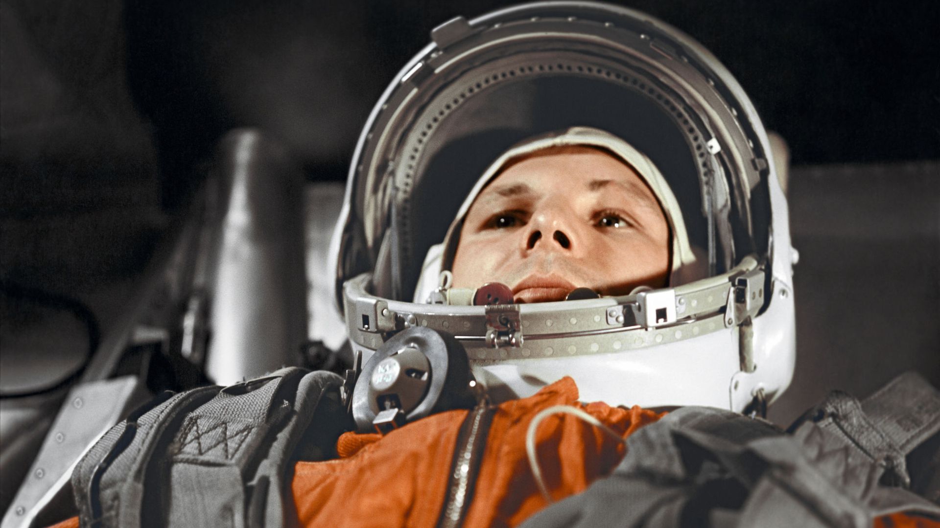 Летчик-космонавт Ю. Гагарин в кабине космического корабля «Восток» - ИноСМИ, 1920, 12.04.2026