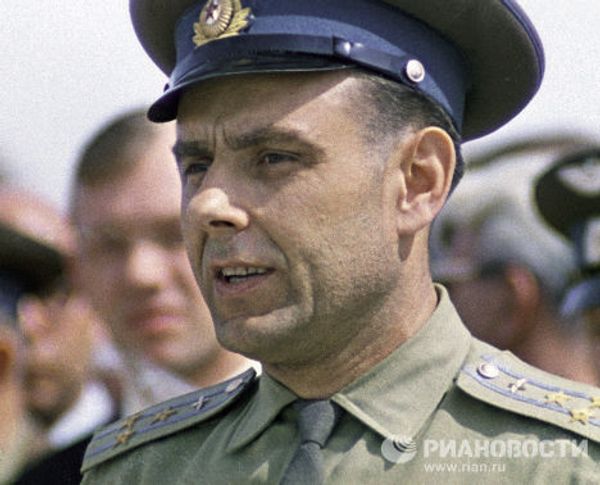 Летчик-космонавт СССР Владимир Комаров