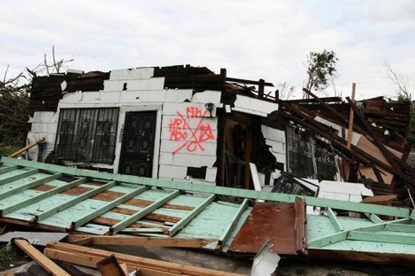 Последствия сильнейшего за последние 40 лет торнадо в США