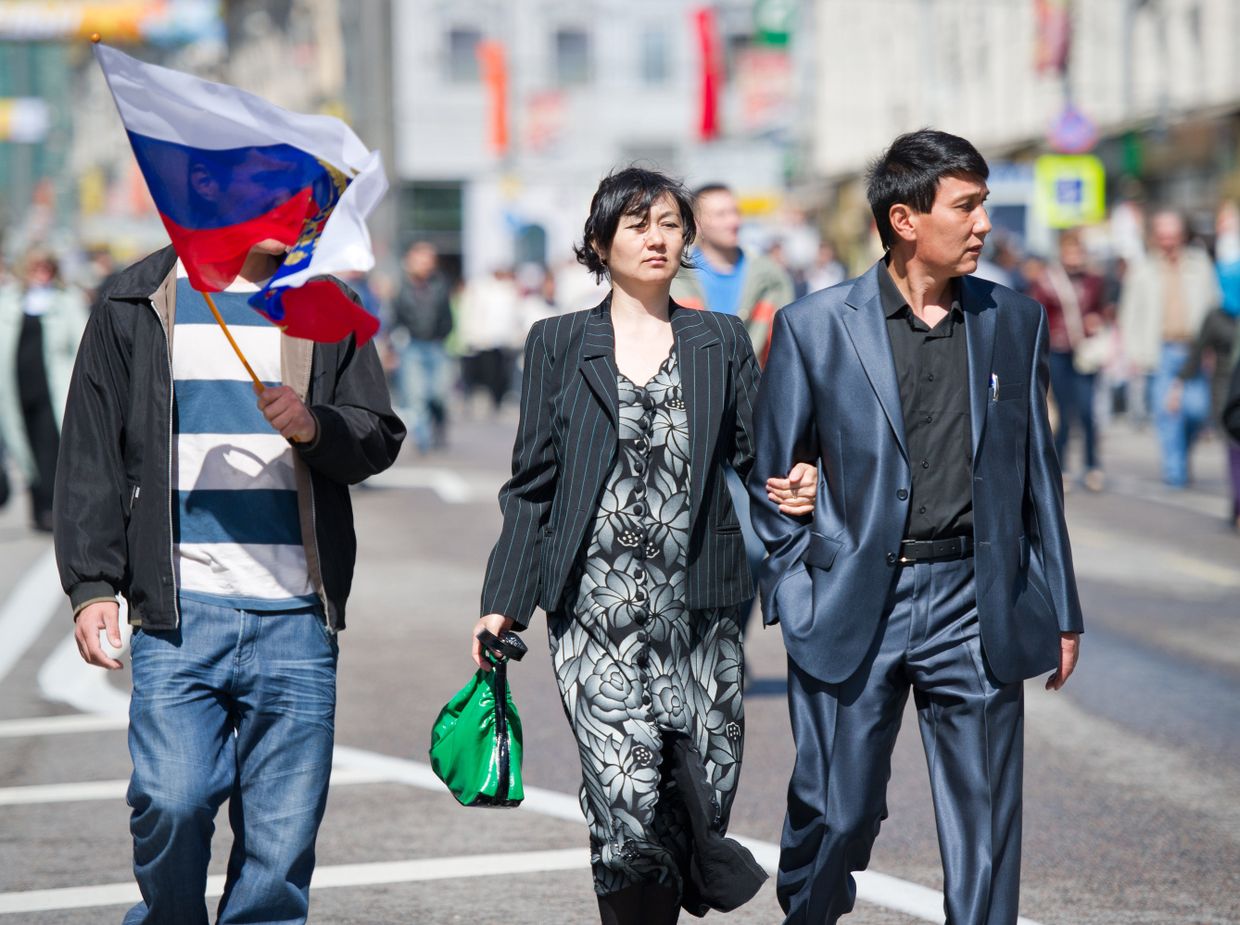 Люди на улицах Москвы
