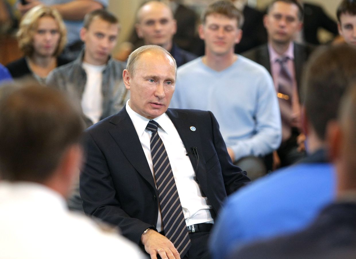 Рабочая поездка премьер-министра РФ Владимира Путина в Уральский федеральный округ