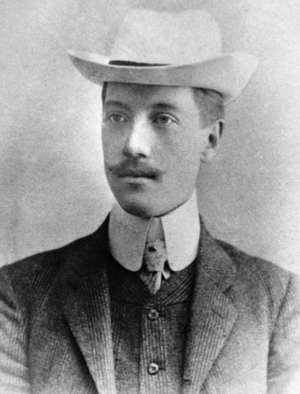 Гумилев