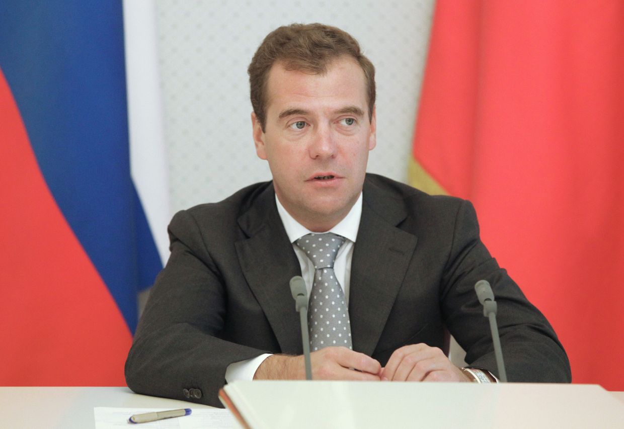 Д.Медведев проводит заседание Совета безопасности РФ
