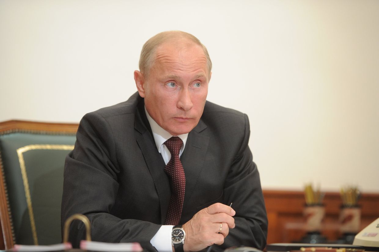Премьер-министр РФ В.Путин провел видеоконференцию по вопросам дорожного строительства Премьер-министр РФ В.Путин провел видеоконференцию по вопросам дорожного строительства