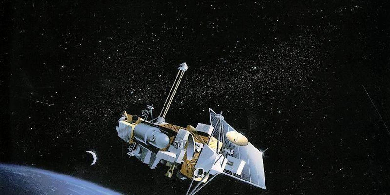Научный спутник UARS (Upper atmosphere research satellite)