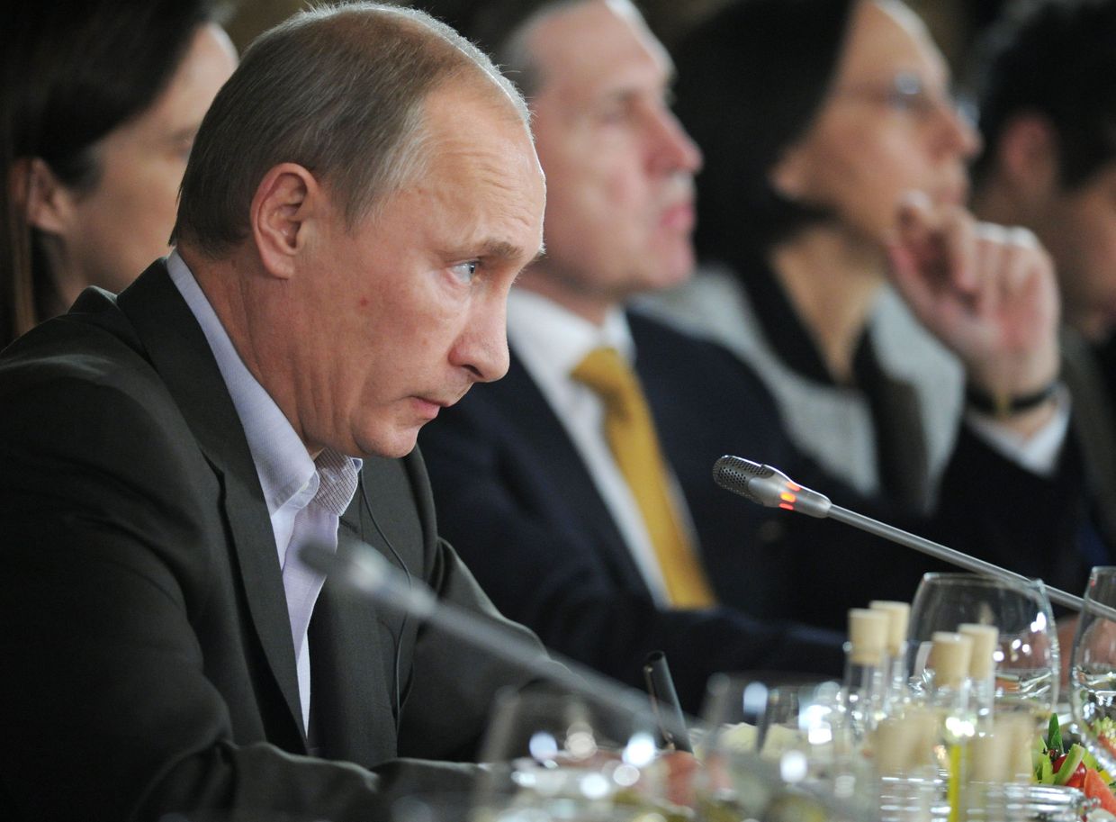 В. Путин встретился с членами дискуссионного клуба Валдай