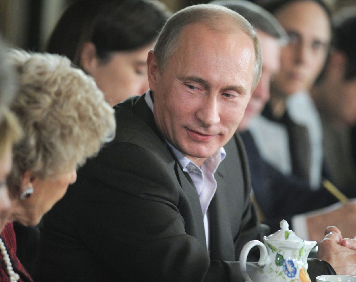 В. Путин встретился с членами дискуссионного клуба Валдай