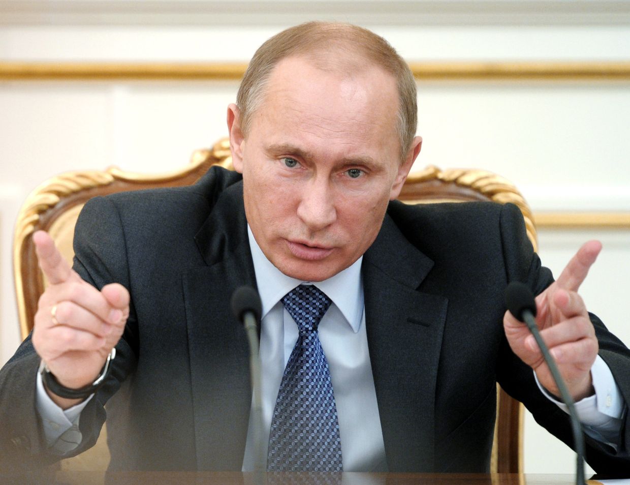 Премьер-министр РФ Владимир Путин проводит заседание президиума правительства РФ