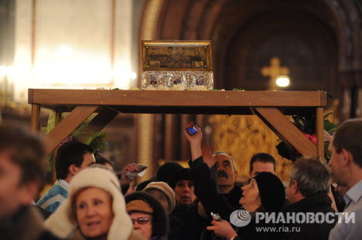 Ковчег с Поясом Богородицы в храме Христа Спасителя