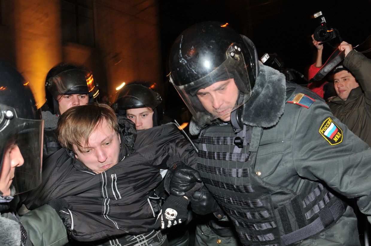 Задержание участников несанкционированной акции оппозиции на Триумфальной площади в Москве