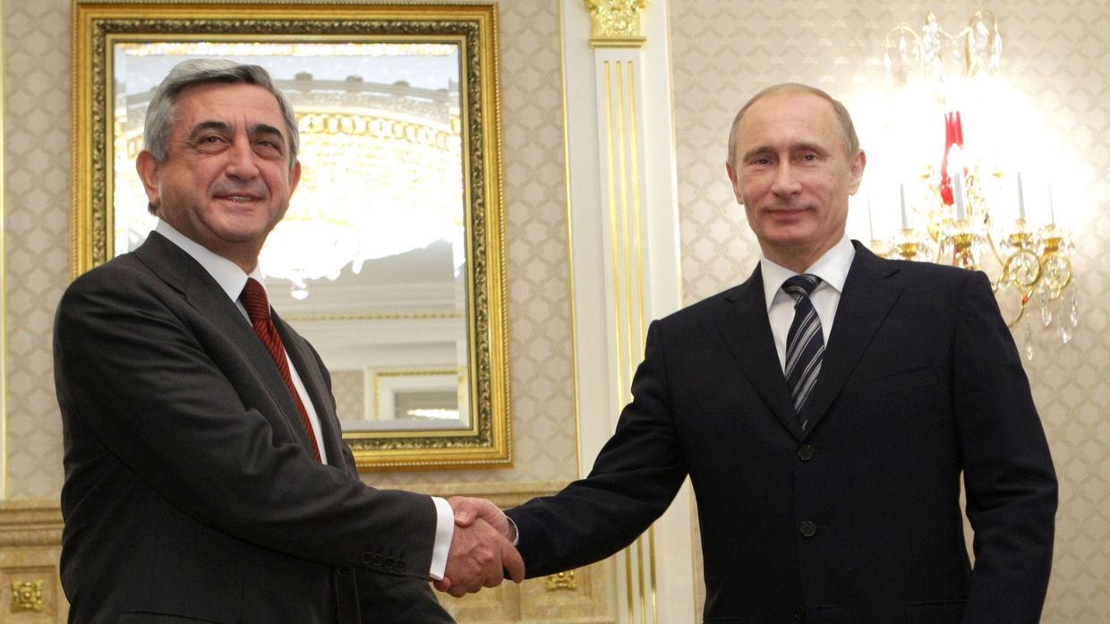 Премьер-министр РФ Владимир Путин встретился с президентом Армении