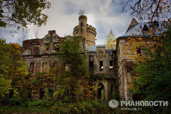 Готический замок в русской глубинке