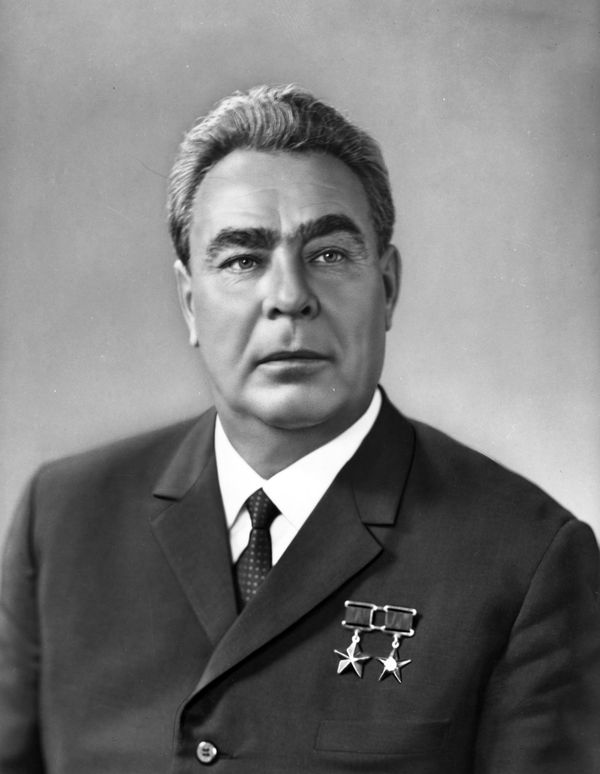 Леонид Ильич Брежнев, член Политбюро ЦК КПСС, Генеральный секретарь ЦК КПСС
