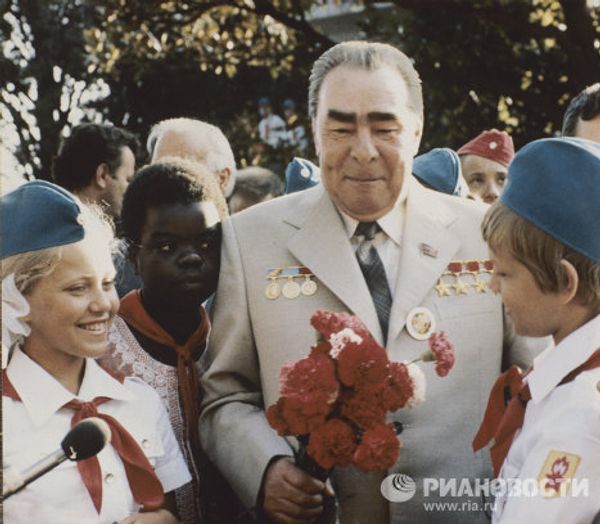 Л.И.Брежнев во Всесоюзном пионерском лагере Артек
