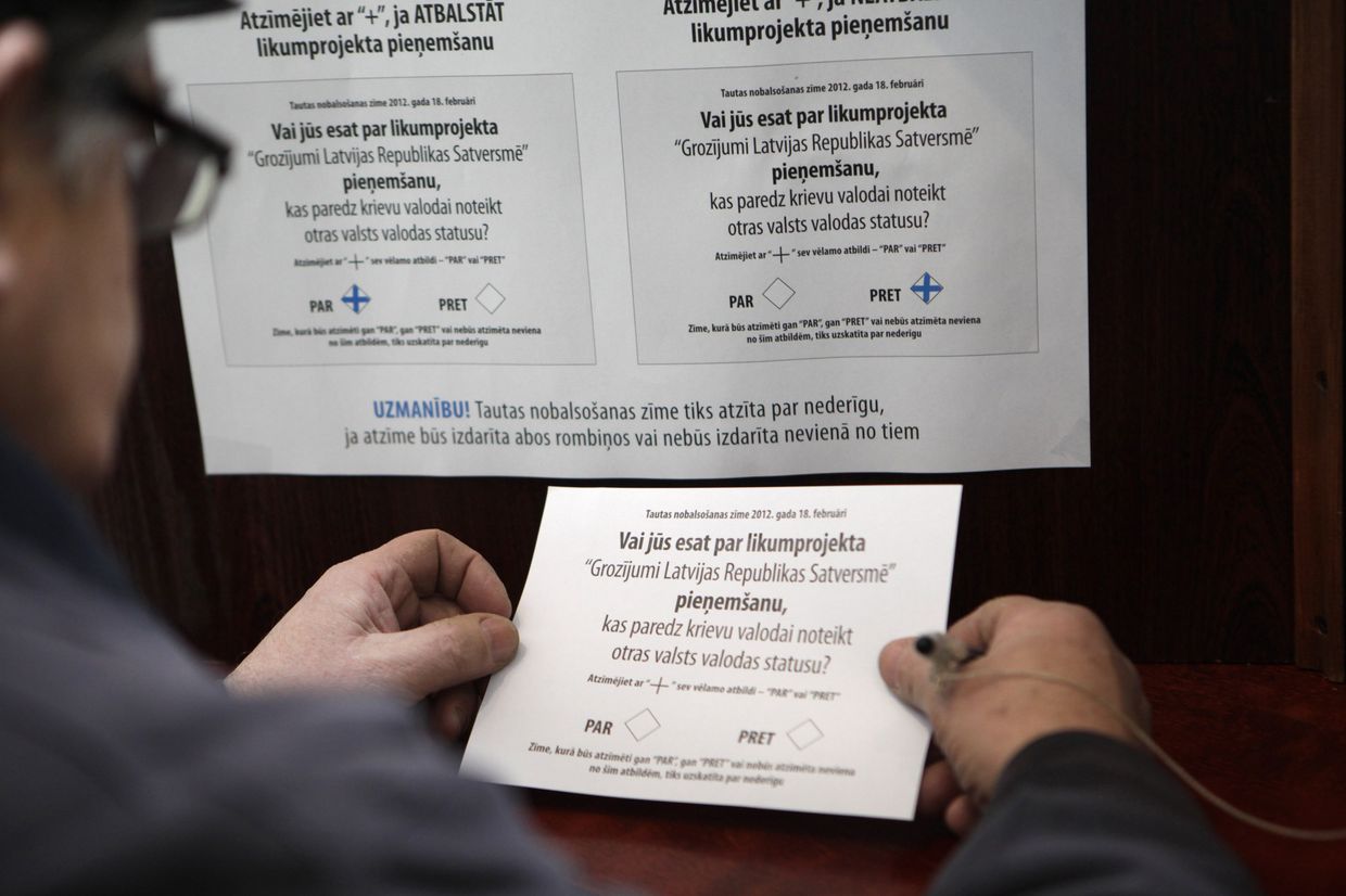 Референдум о статусе русского языка в Латвии