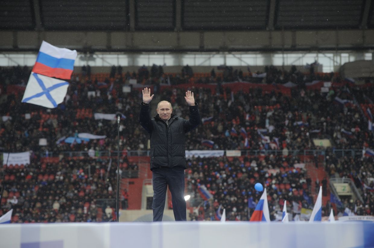 Премьер-министр РФ В.Путин выступил на митинге своих сторонников Защитим страну!