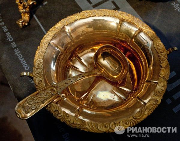 Клад, найденный при реставрации особняка в Санкт-Петербурге