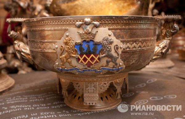 Клад, найденный при реставрации особняка в Санкт-Петербурге