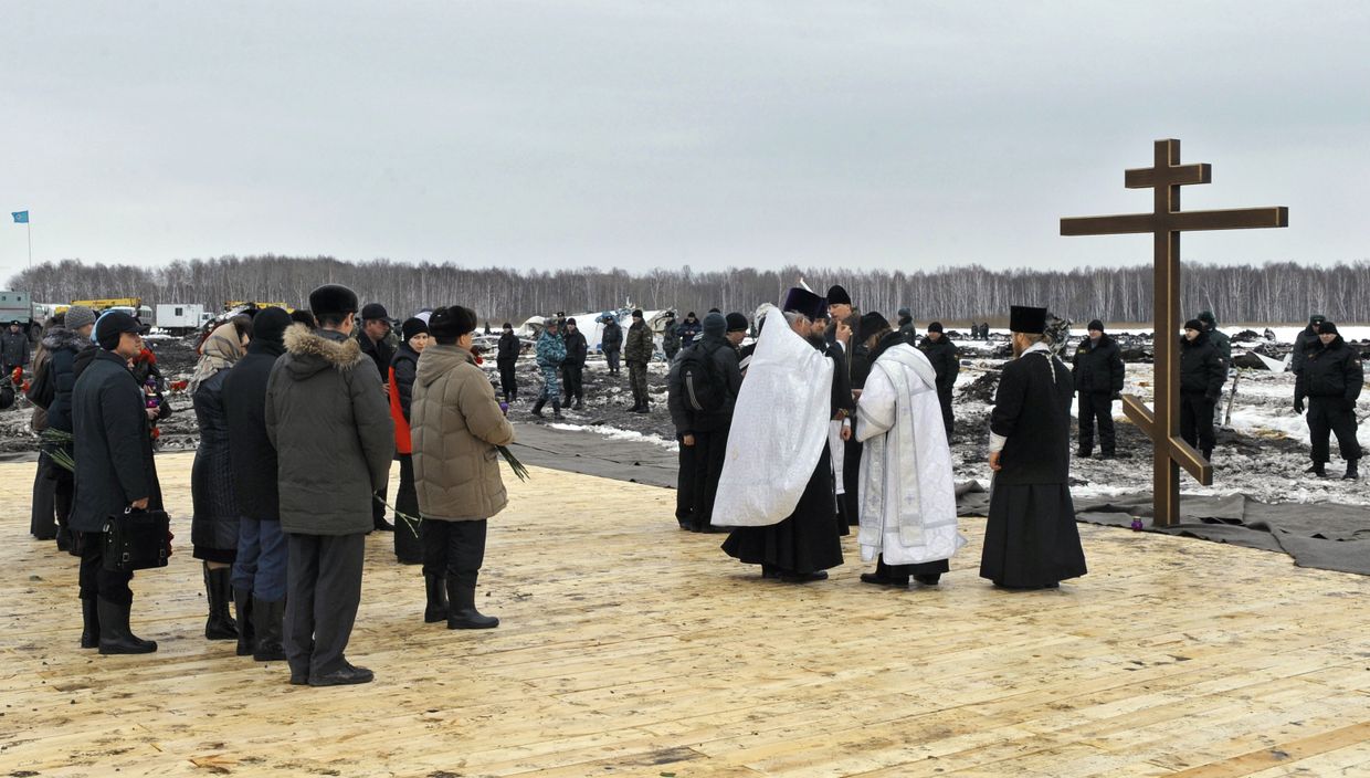 Панихида по погибшим в авиакатастрофе под Тюменью