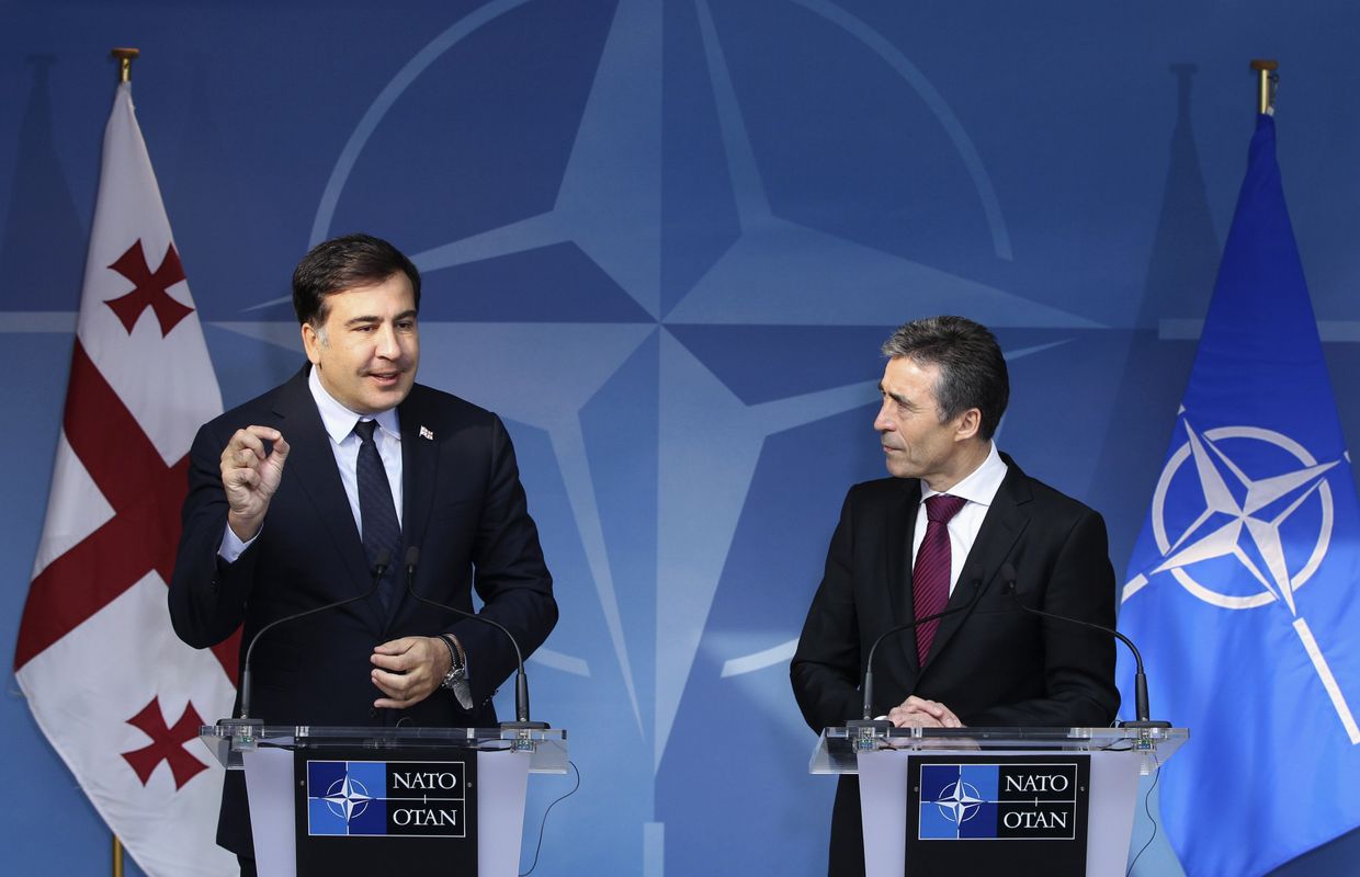 Андерс Фог Расмуссен и Михаил Саакашвили