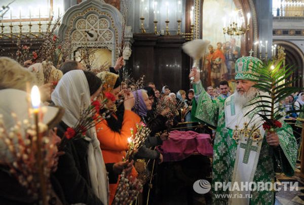 Патриарх Московский и всея Руси Кирилл освятил вербы
