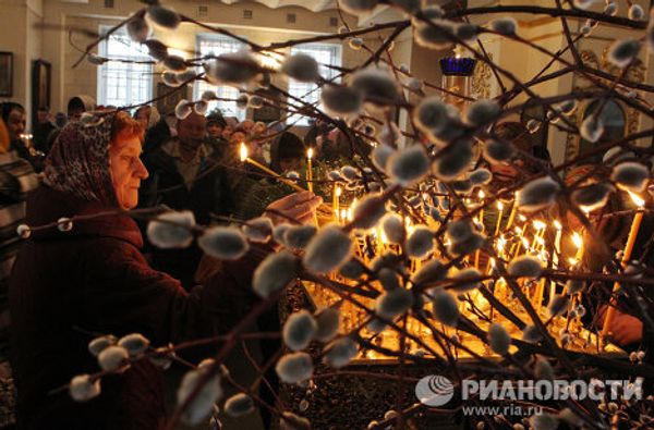 Празднование Вербного воскресенья в регионах России