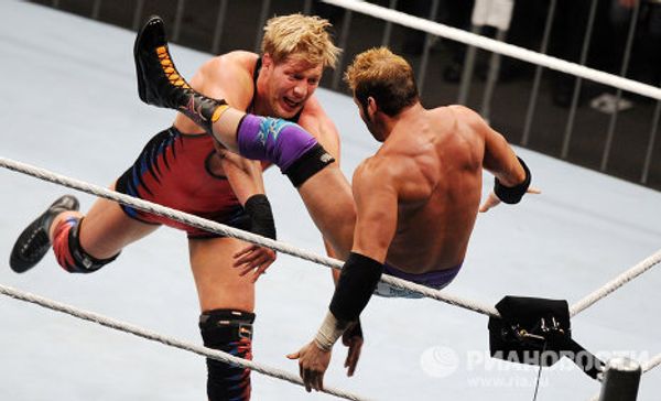 Шоу профессионального реслинга RAW World Tour