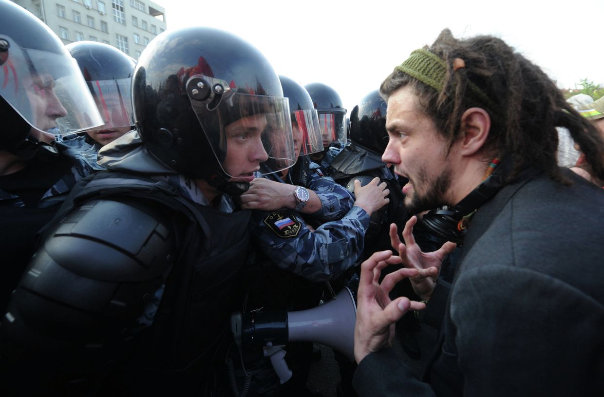 Задержания участников митинга Марш миллионов в Москве