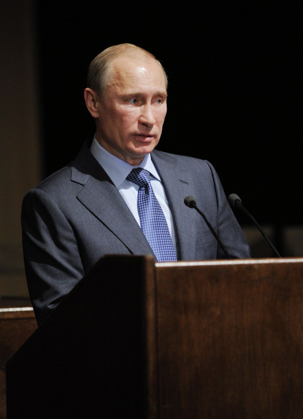 Президент РФ В.Путин принимает участие в общем собрании Российской академии наук