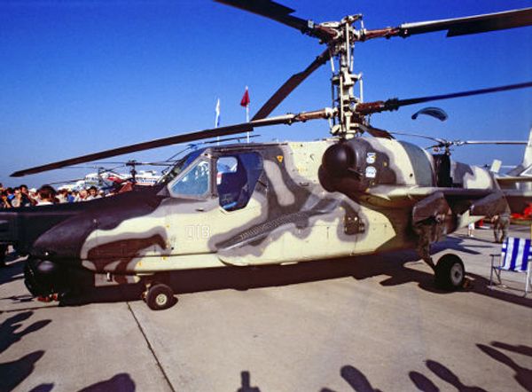 Российский боевой одноместный ударный вертолёт КА-50 «Чёрная акула»