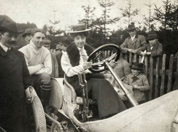 Дочь Эмиля Еллинека Мерседес