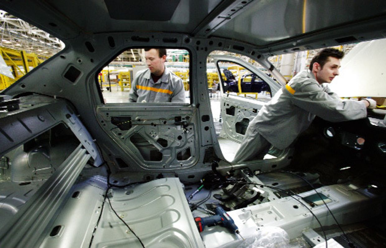 Сборка автомобилей Renault