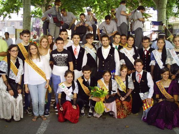 Праздник Ла Гала в деревне Кампдеванол, Испания