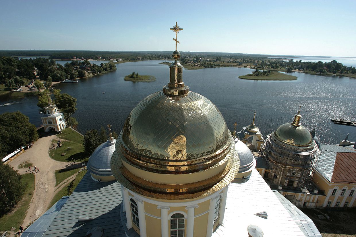 Монастырь в Нило-Столобенская пустыни