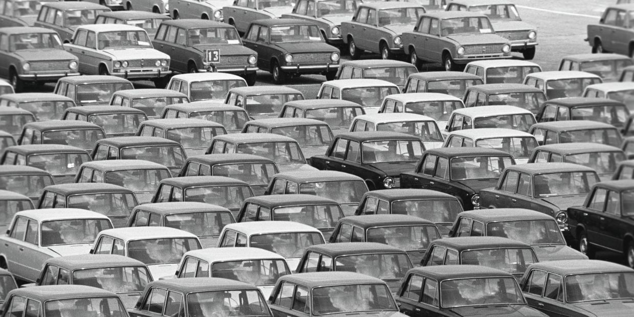 АвтоВАЗ - Волжский автомобильный завод (ВАЗ) в городе Тольятти Самарской области