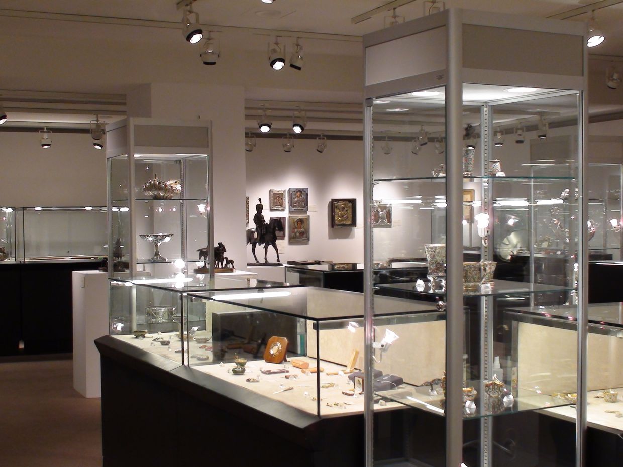 Аукционный дом Christies проводит весенние русские торги в Нью-Йорке